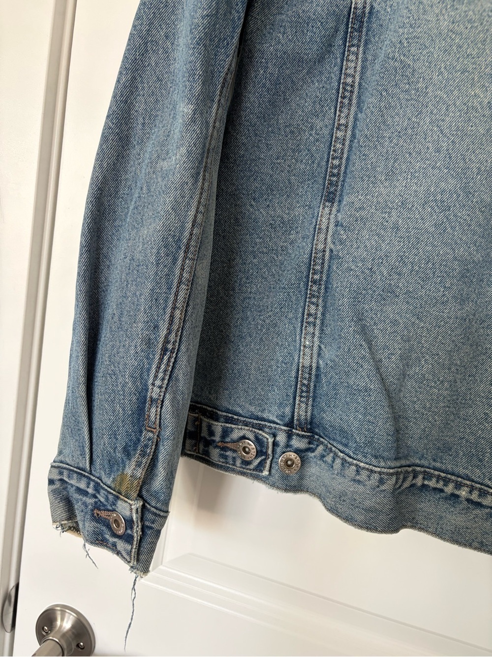 Vintage Wrangler Denim Jacket Trucker Distressed Faded Western Workwear - Picture 7 of 10
